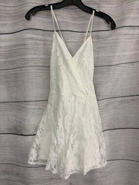 Eilly Bazar White Lace Romper Size XS
